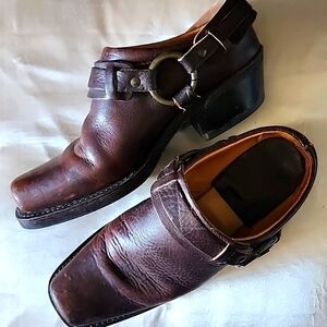 Frye Miles Clogs Mules Brown Leather Belted Harness Moto Boho western usa sz 7.5